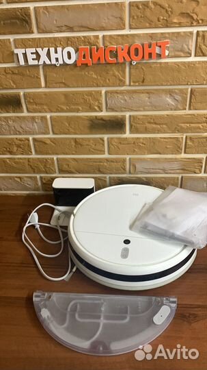 Робот-пылесос Xiaomi Mi Robot Vacuum-Mop 2 Lite