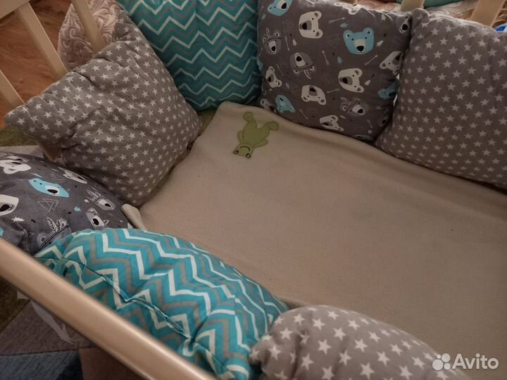 Бортики в детскую кроватку