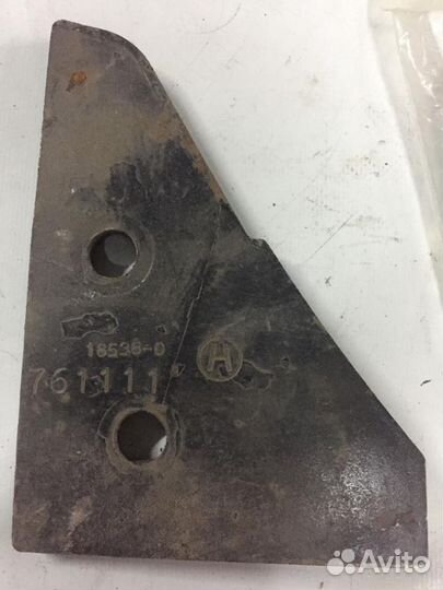 Клин полевой доски левый плуга Kuhn Кун 761111