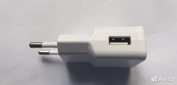 Сетевое зарядное устройство Samsung мало б.у