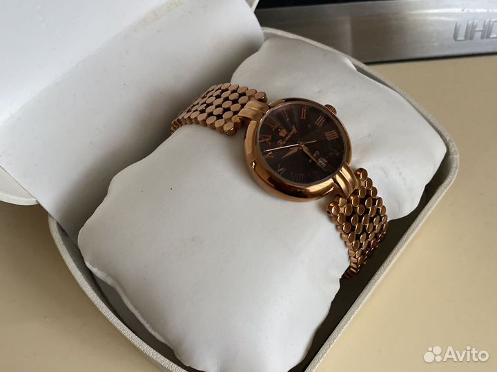 Часы наручные Romanoff