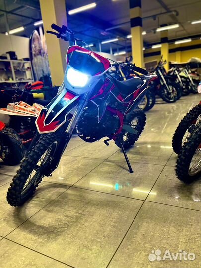 Питбайк BSE б.у. 125 кубов электростарт Рассрочка