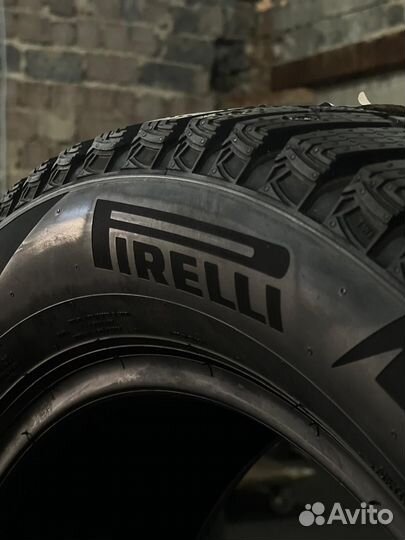 Pirelli Winter Ice Zero 2 235/50 R18 101H