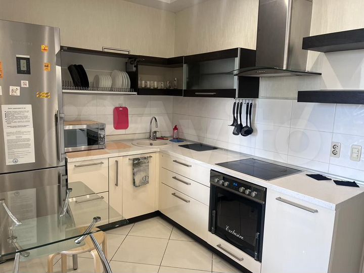 2-к. квартира, 60 м², 10/16 эт.