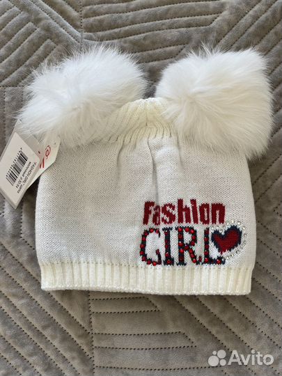 Шапка для девочки новая
