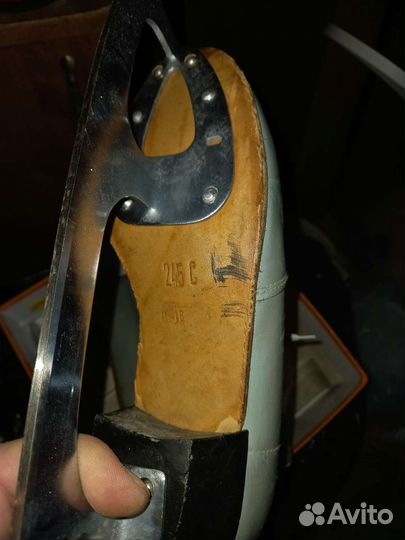 Коньки женские б.у