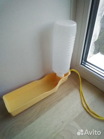 Поилка для собак дорожная