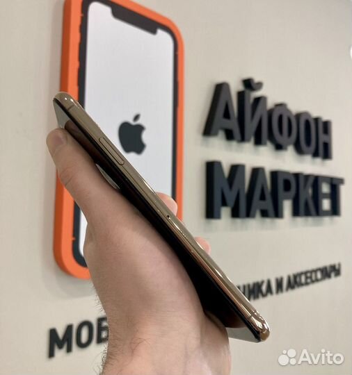 iPhone 11 Pro Max, 64 ГБ