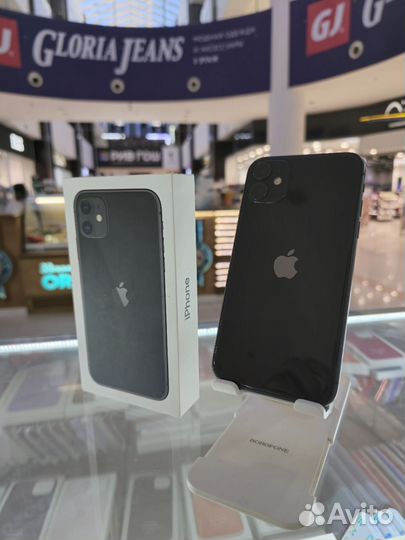 iPhone 11, 64 ГБ