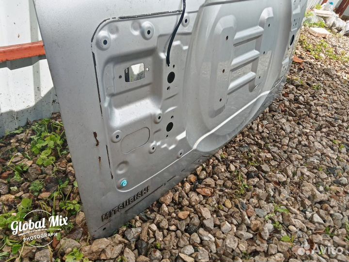 Крышка багажника Mitsubishi Pajero 4