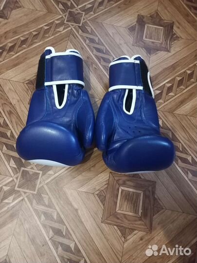 Боксерские перчатки 12 oz