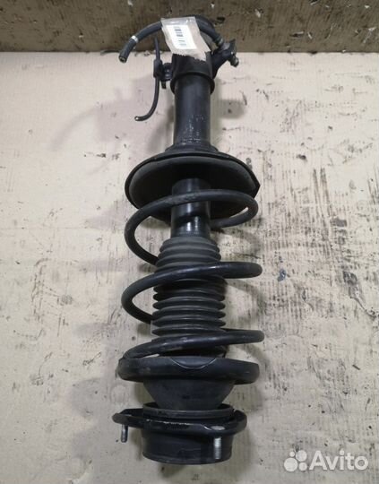 Стойка амортизатора передняя Subaru Impreza gc8
