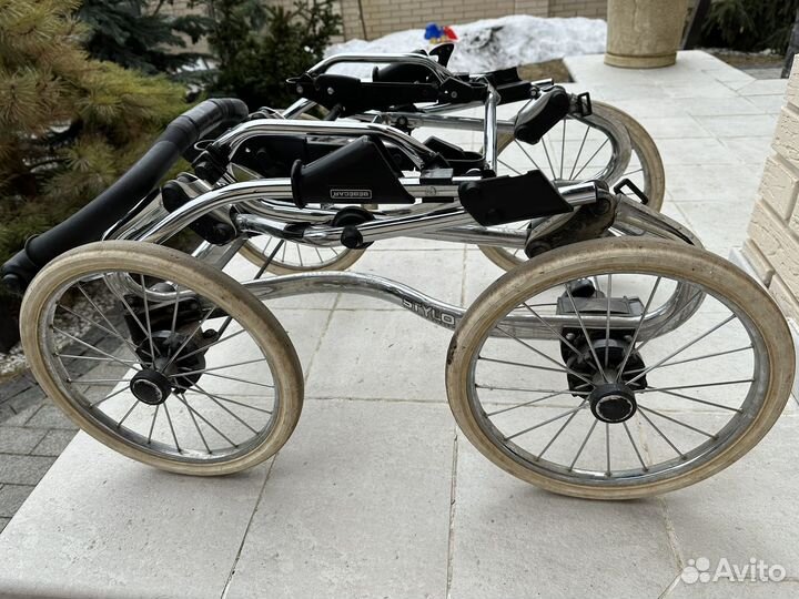 Коляска-люлька peg perego