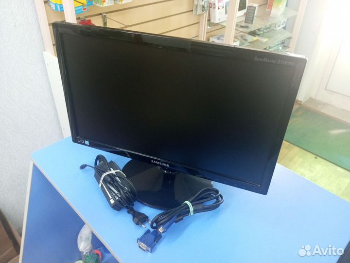 Монитор Samsung S19B150N, 19 дюймов (HD+)