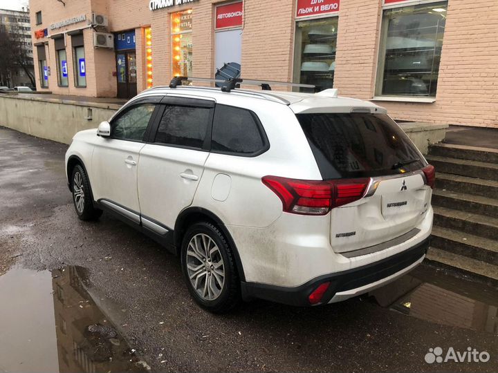 Багажник на крышу Turtle на Mitsubishi Outlander