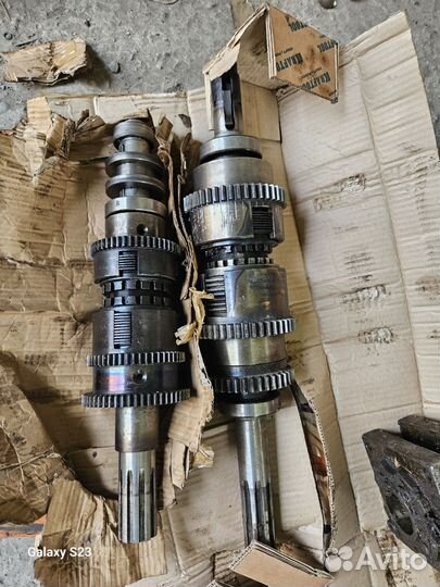 Вал фрикциона в сборе