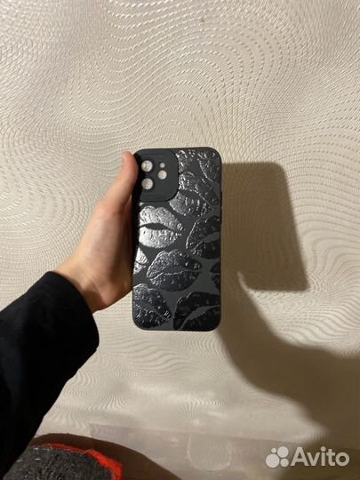 Чехол на iPhone 12
