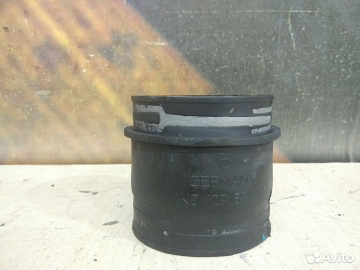 Патрубок интеркулера Volkswagen Passat Variant B6