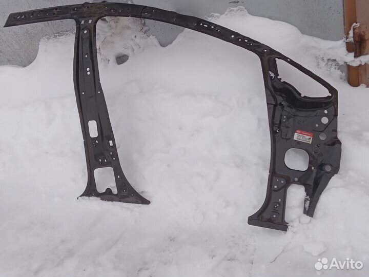 Усилитель внутрений проёма правой двери Kia ceed