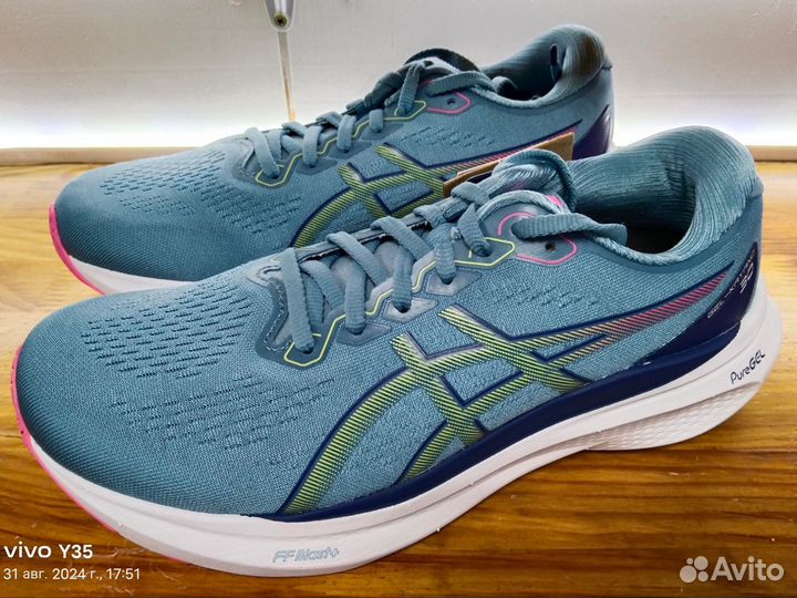 Кроссовки женские Asics Gel- Kayano 30