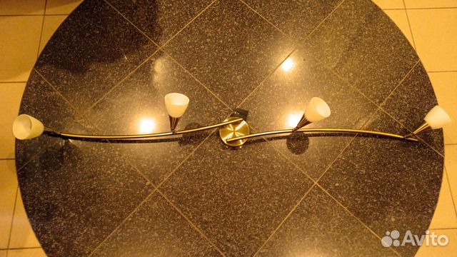 Светильники Massive Спот золотого цвета на потолок