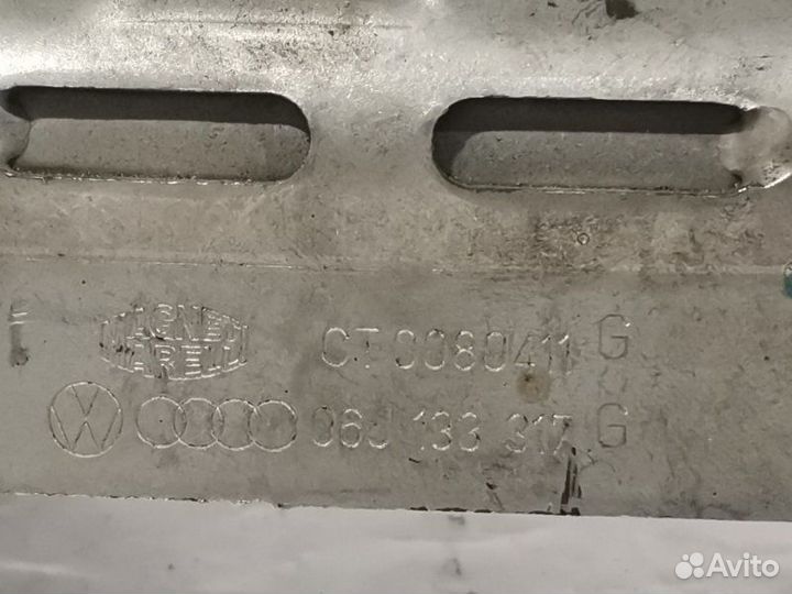 Рейка топливная Volkswagen Passat B6 2005-2010