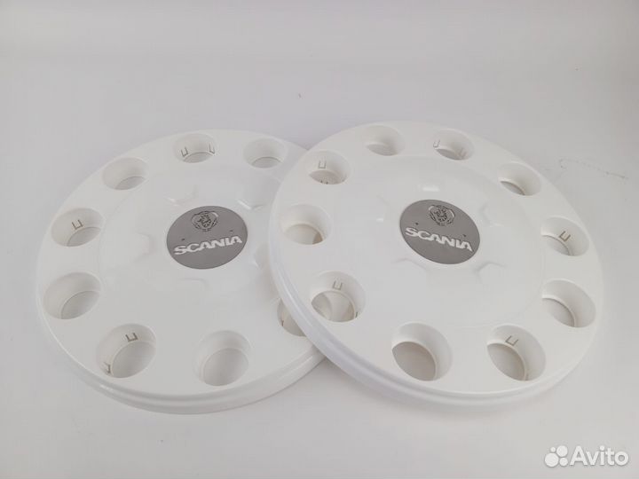 Колпаки 22.5 белые с логотипом scania нержавейка