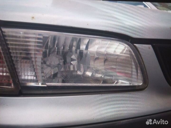 Передние фары ниссан санни fb15