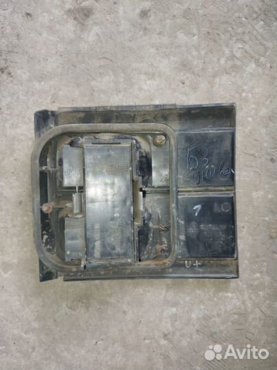 Фонарь задний левый Volkswagen Passat B3 универсал