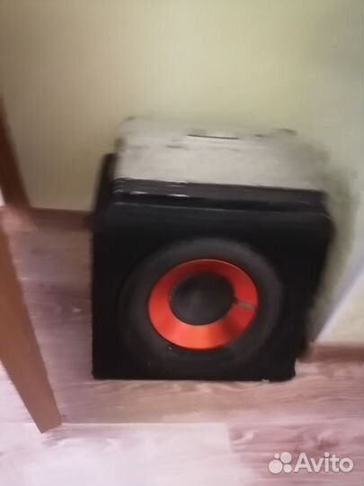 Продам сабвуфер