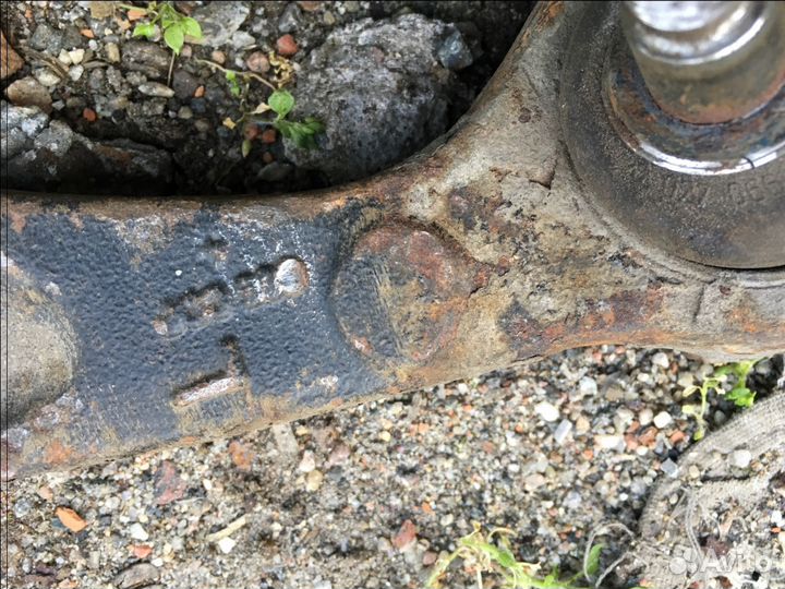 Рычаг передний левый BMW E36 Бмв е36