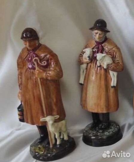 Статуэтки Серия бабушки и дедушки Royal Doulton