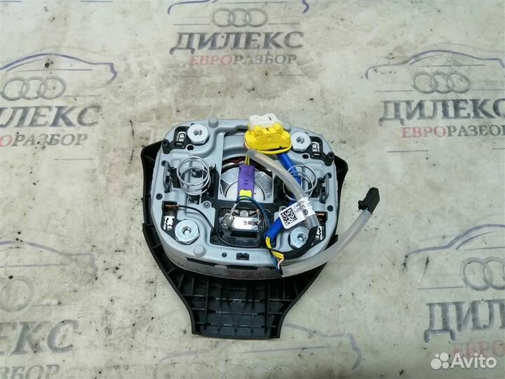 Подушка безопасности в рулевое колесо VW Tiguan 2