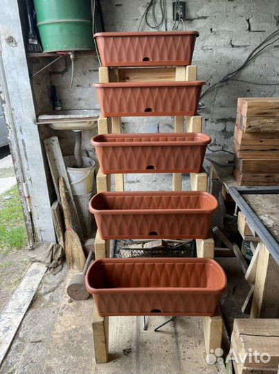 Подставка многоярусная для сада и дачи