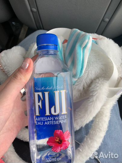 Бутылка fiji (Фиджи)