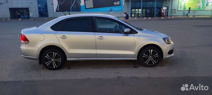 Volkswagen Polo 1.6 МТ, 2011, 139 000 км