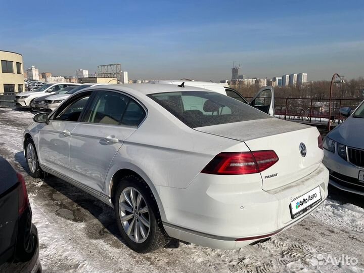 Volkswagen Passat 1.8 AMT, 2018, 110 000 км