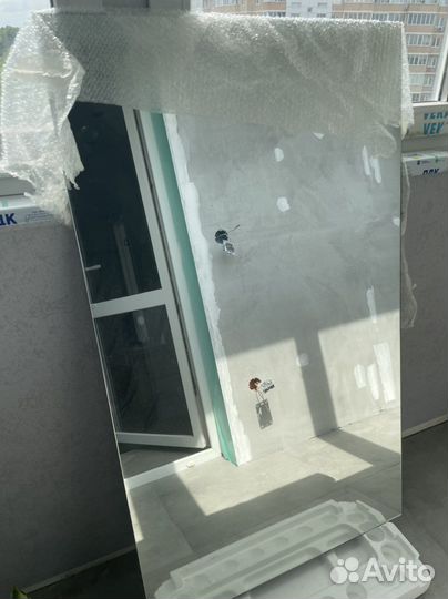 Зеркало новое