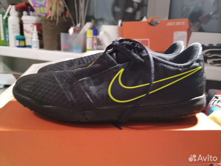Шиповки Nike Phatom venom Academy