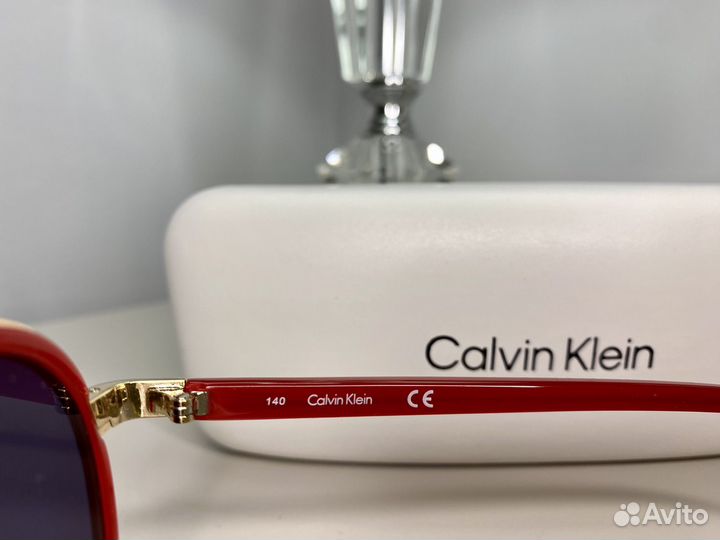 Солнцезащитные очки calvin klein