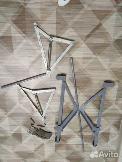 Пружинный подъёмный механизм для дивана