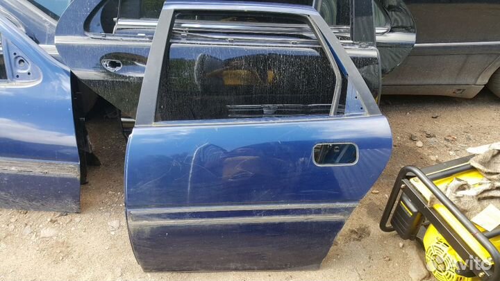 Дверь задняя левая Opel vectra a опель вектра а