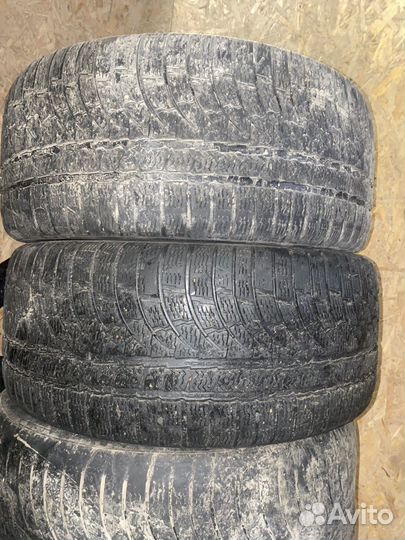 Nokian Tyres WR A4 275/40 R19
