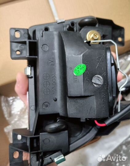 Противотуманные фары mazda premacy, familia