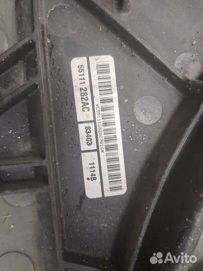 Вентилятор радиатора Chrysler 300C 2011, 2014