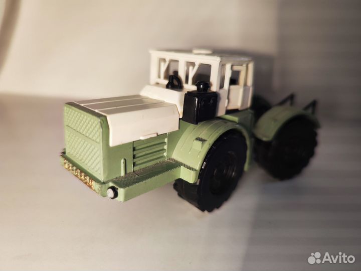 Модель СССР, трактор Кировец, 1:43