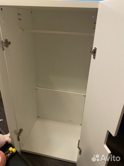 Письменный стол икея и детский шкаф IKEA