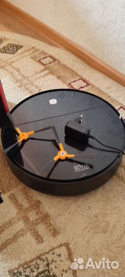 Робот пылесос Royal