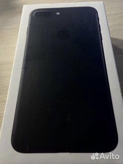 Телефон iPhone 7 plus