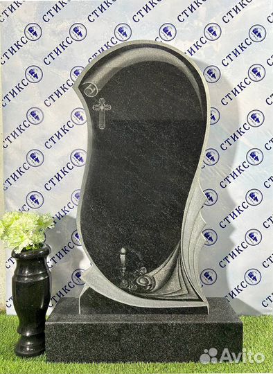 Памятники из гранита в наличии и под заказ